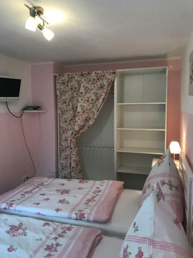 Unterkunft Fuer Arbeiter Und Monteure Grafrath  Bagian luar foto